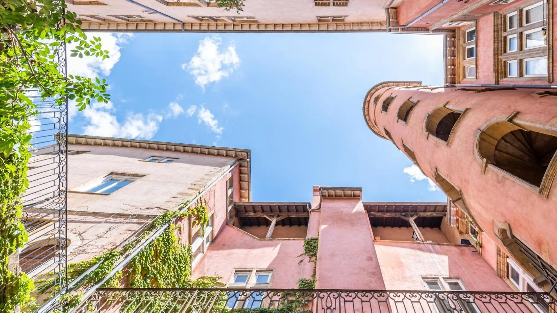 Le XVI De La Rose Apartment Lyon France